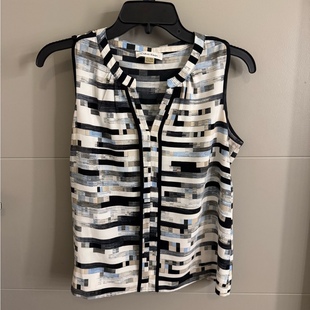 Calvin Klein Geometric Sleeveless Blouse - Black, White, Gray